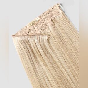 New in box Zala Hair extensions 20” Champagne Blonde